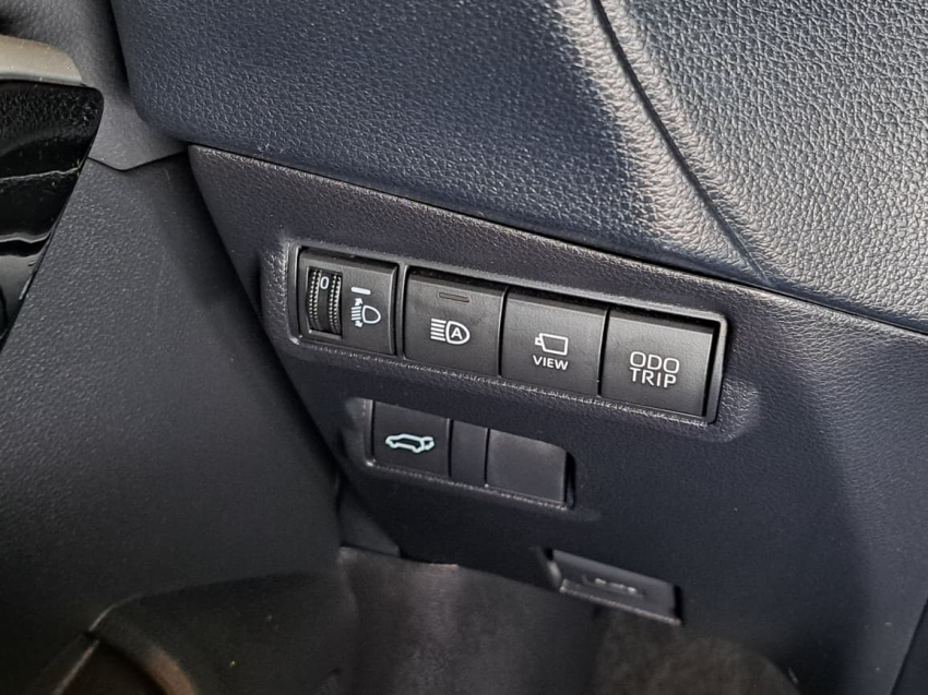 Toyota COROLLA CROSS 1.8 VVT-I HYBRID FLEX XRX CVT 28