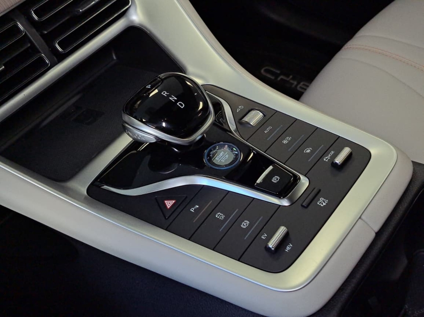 BYD SONG PLUS 1.5 DM-I HÍBRIDO AUTOMÁTICO 19