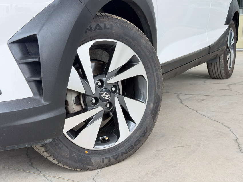 Hyundai HB20X 1.6 16V FLEX DIAMOND AUTOMÁTICO 2