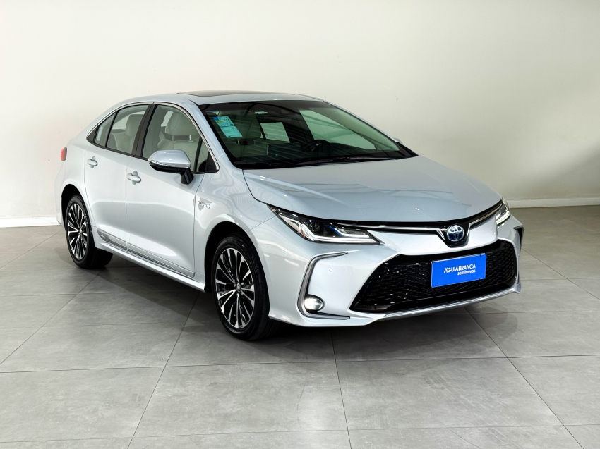Carro Toyota COROLLA