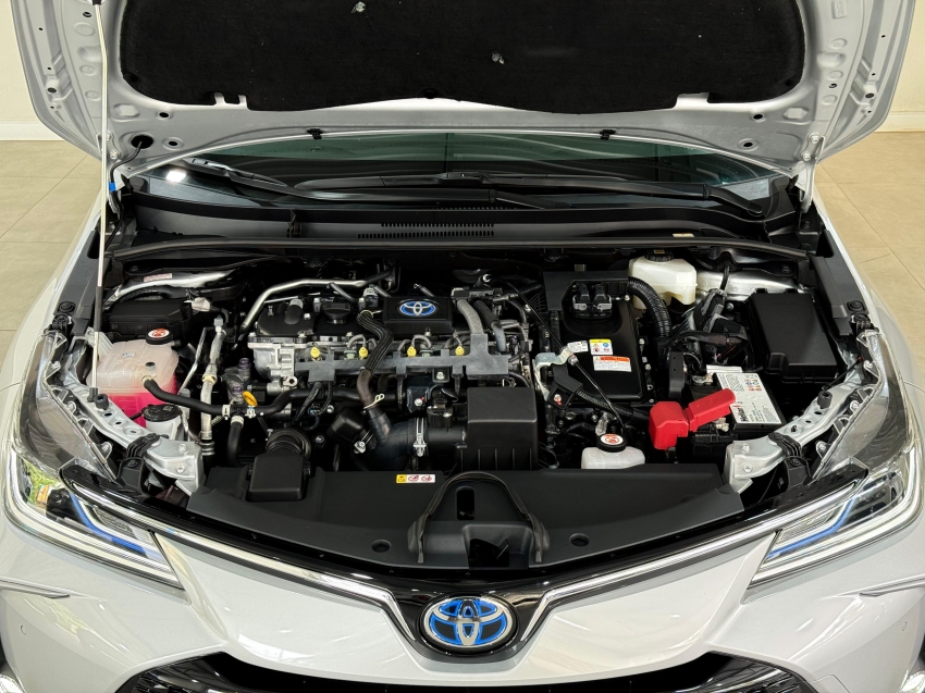 Carro Toyota COROLLA