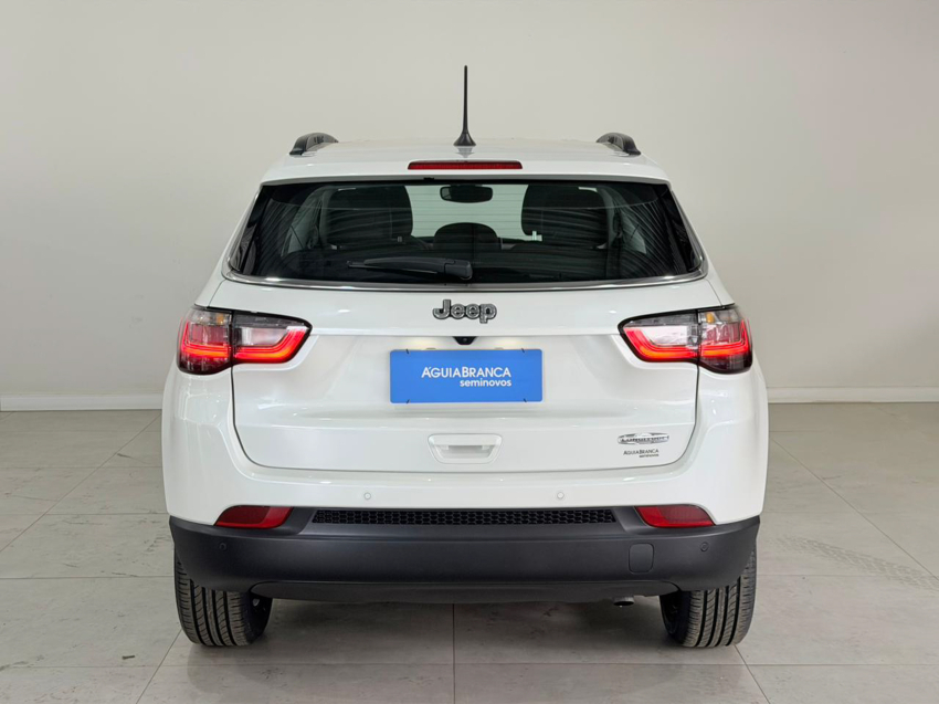 JEEP COMPASS 1.3 T270 TURBO FLEX LONGITUDE AT6 8