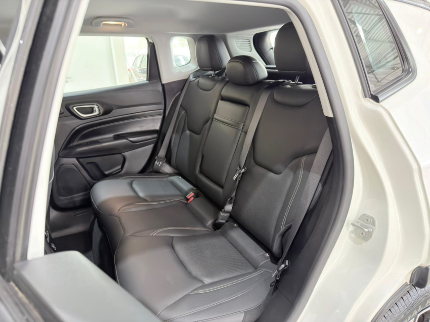 JEEP COMPASS 1.3 T270 TURBO FLEX LONGITUDE AT6 22