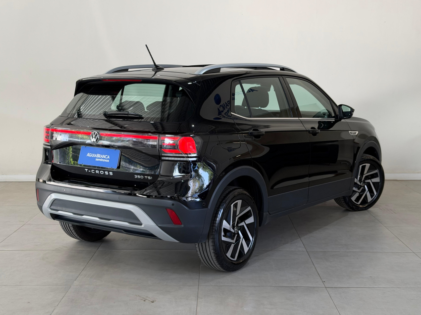 Volkswagen T-CROSS 1.4 250 TSI TOTAL FLEX HIGHLINE AUTOMÁTICO 10
