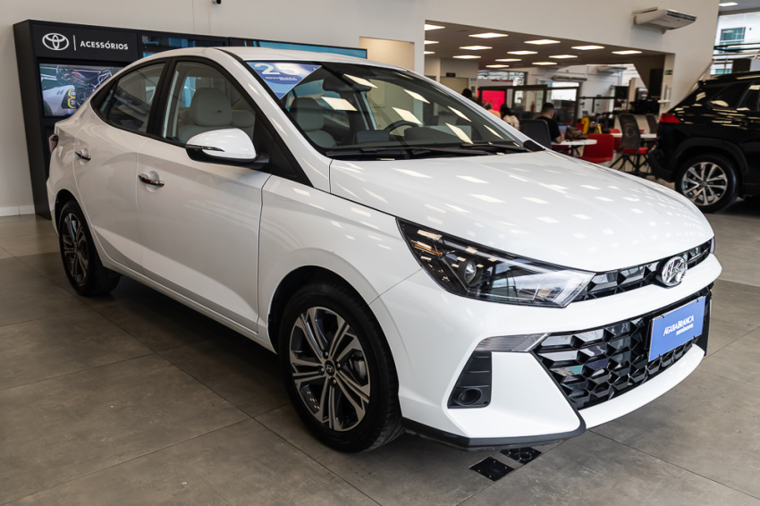 Hyundai HB20S 1.0 TGDI FLEX PLATINUM SAFETY AUTOMÁTICO 4