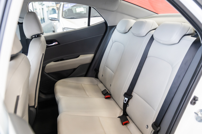 Hyundai HB20S 1.0 TGDI FLEX PLATINUM SAFETY AUTOMÁTICO 19