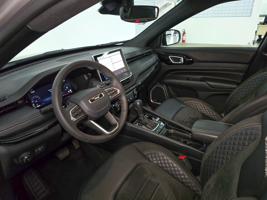 Carro JEEP COMPASS