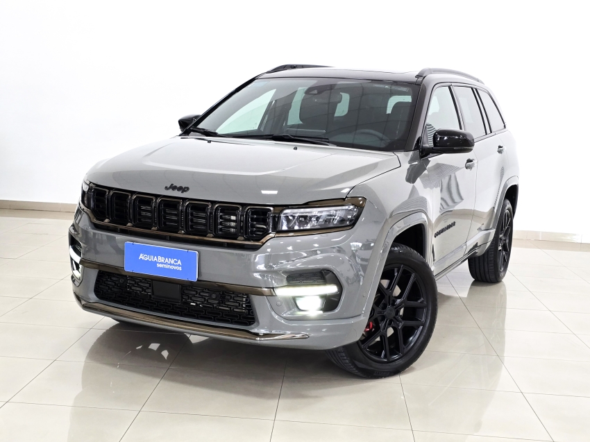 Carro JEEP COMMANDER