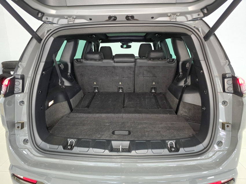 Carro JEEP COMMANDER