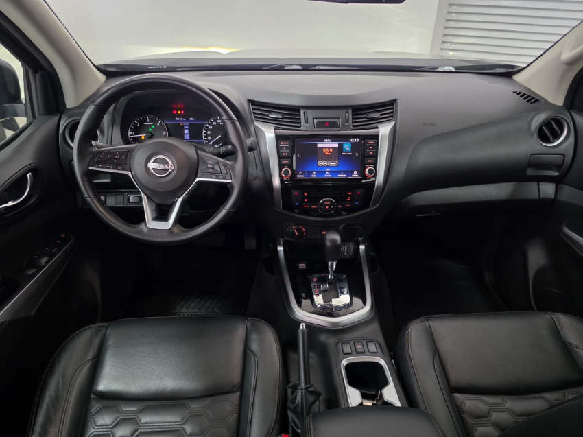 Nissan FRONTIER 2.3 16V TURBO DIESEL XE CD 4X4 AUTOMÁTICO 14