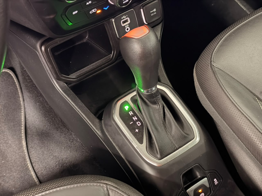 JEEP RENEGADE 1.8 16V FLEX LONGITUDE 4P AUTOMÁTICO 18