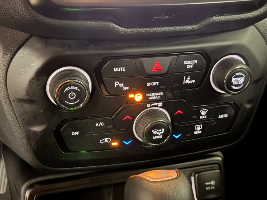 JEEP RENEGADE 1.3 T270 TURBO FLEX LONGITUDE AT6 18