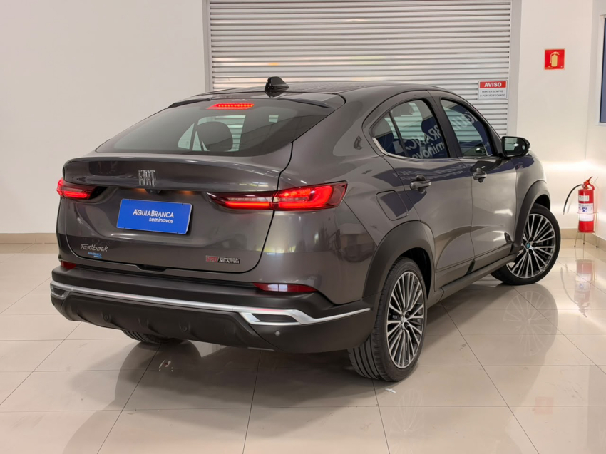 Fiat FASTBACK 1.3 TURBO 270 FLEX LIMITED EDITION AT6 9