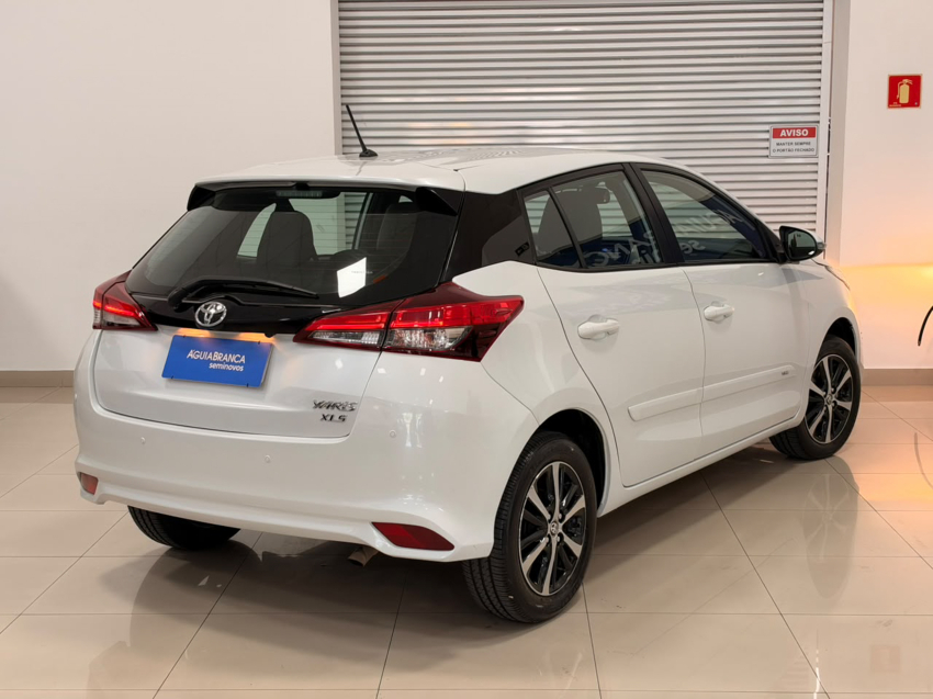 Toyota YARIS 1.5 16V FLEX XLS CONNECT MULTIDRIVE 9