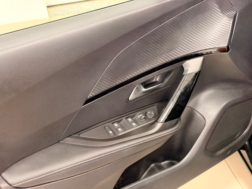 Peugeot 2008 1.0 TURBO 200 FLEX ALLURE CVT 20