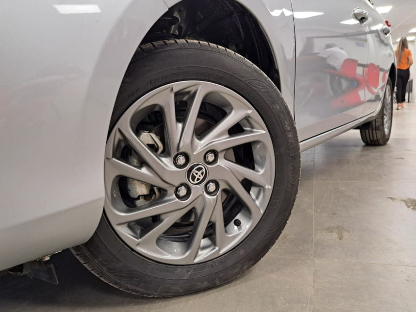 Toyota YARIS 1.5 16V FLEX XS MULTIDRIVE 2