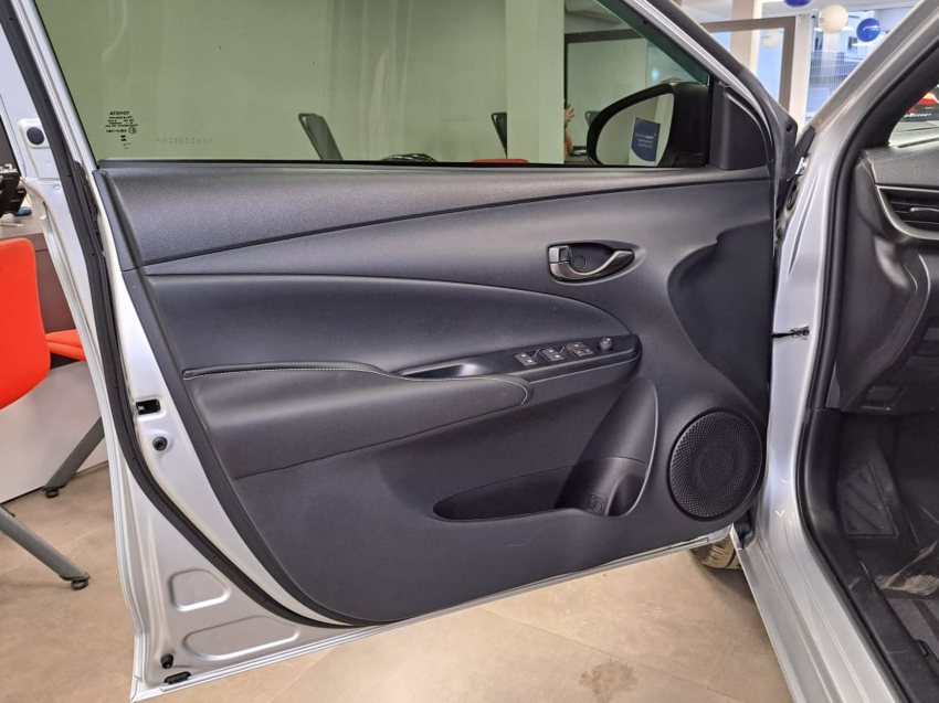 Toyota YARIS 1.5 16V FLEX XS MULTIDRIVE 19