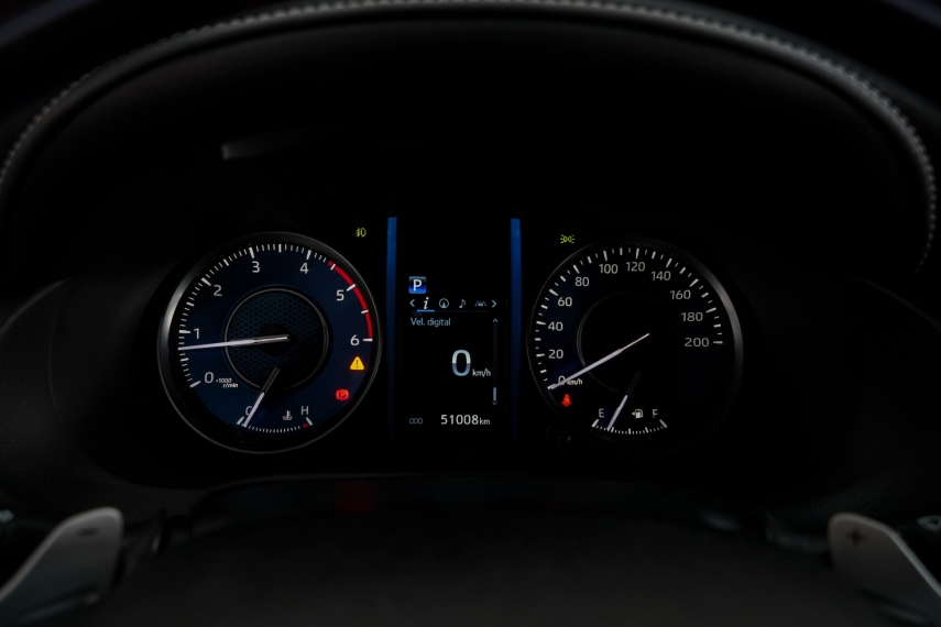 Carro Toyota HILUX SW4