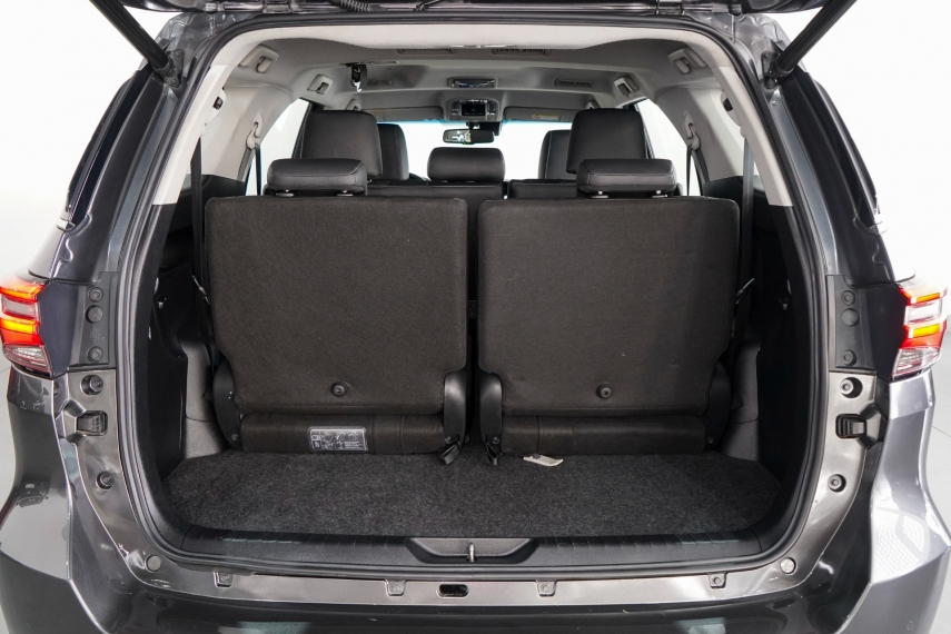 Carro Toyota HILUX SW4