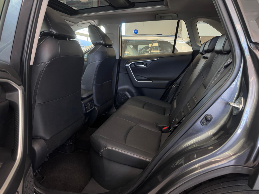 Toyota RAV4 2.5 VVT-IE HYBRID SX CONNECT AWD CVT 32