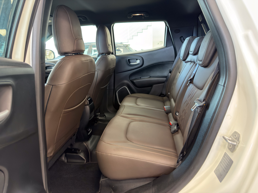 Fiat TORO 2.2 TURBO DIESEL RANCH 4WD AT9 27