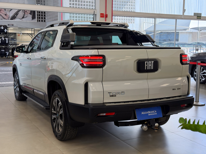 Fiat TORO 2.2 TURBO DIESEL RANCH 4WD AT9 7