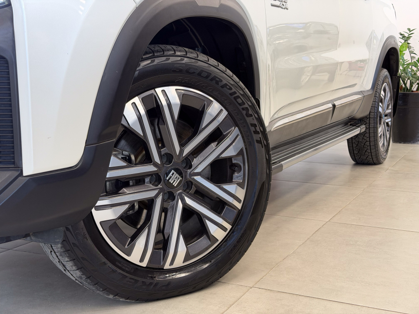 Fiat TORO 2.2 TURBO DIESEL RANCH 4WD AT9 2