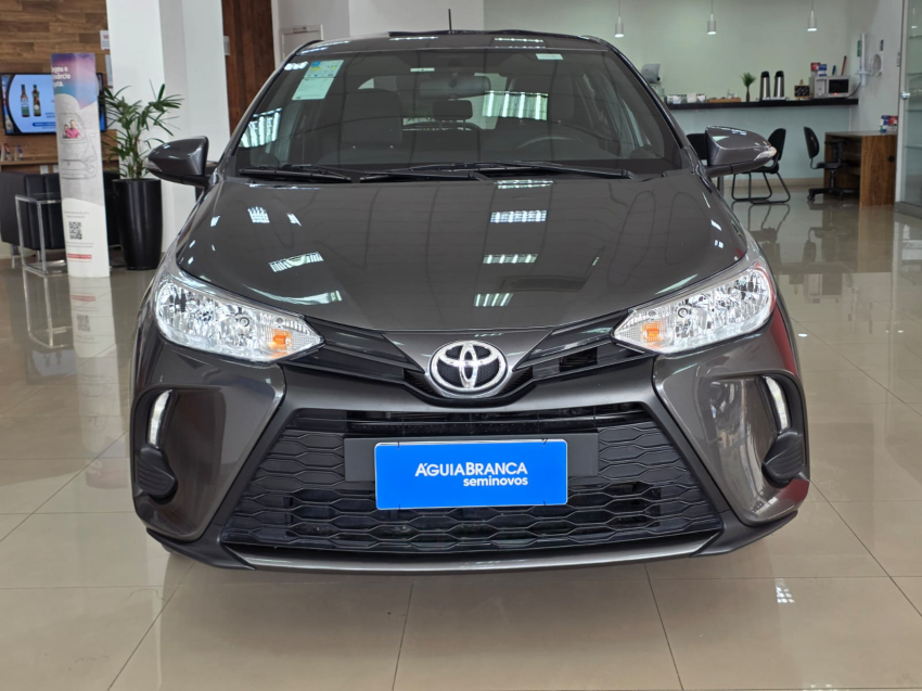 Toyota YARIS 1.5 16V FLEX XL MULTIDRIVE 2
