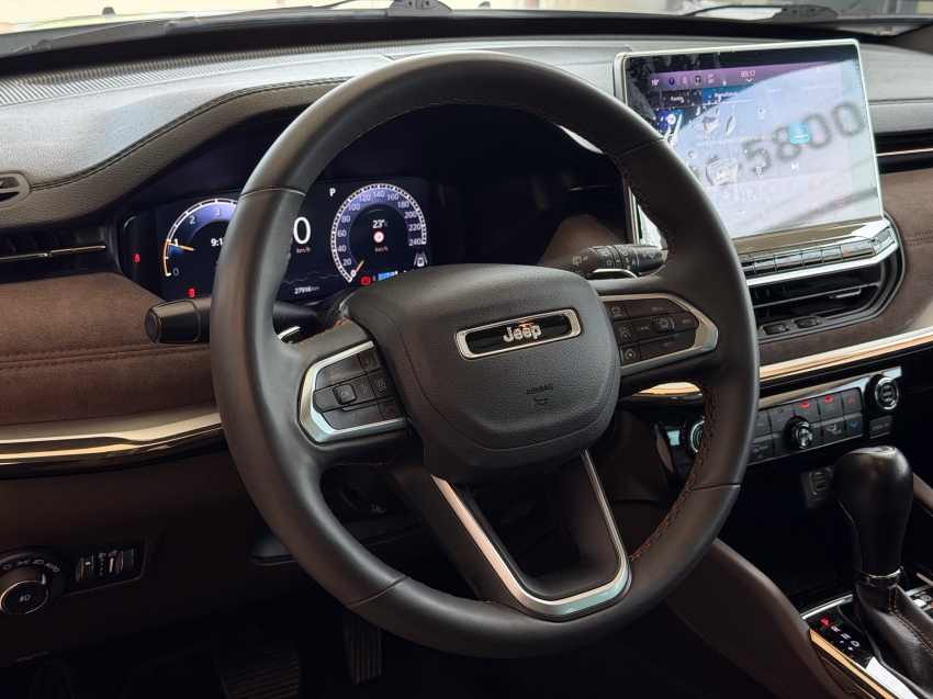 JEEP COMMANDER 1.3 T270 TURBO FLEX OVERLAND AT6 17
