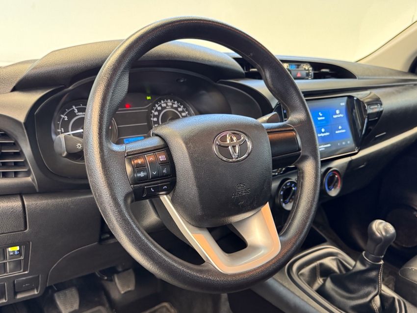Carro Toyota HILUX