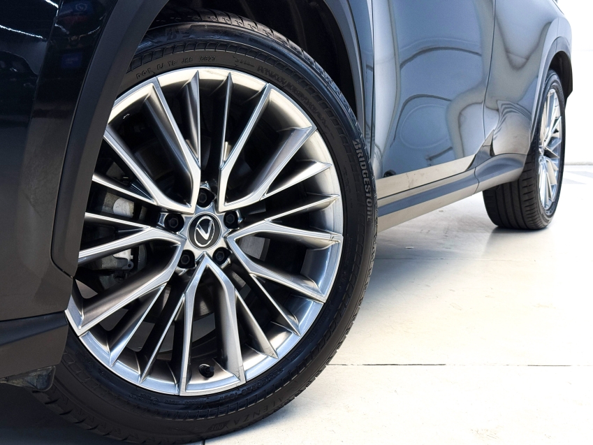 Carro Lexus NX 350h