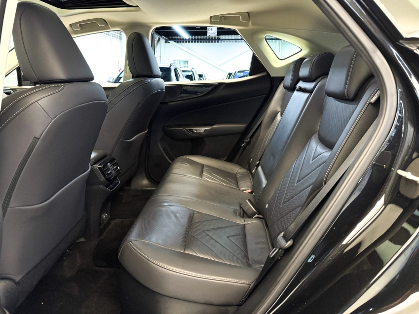 Carro Lexus NX 350h