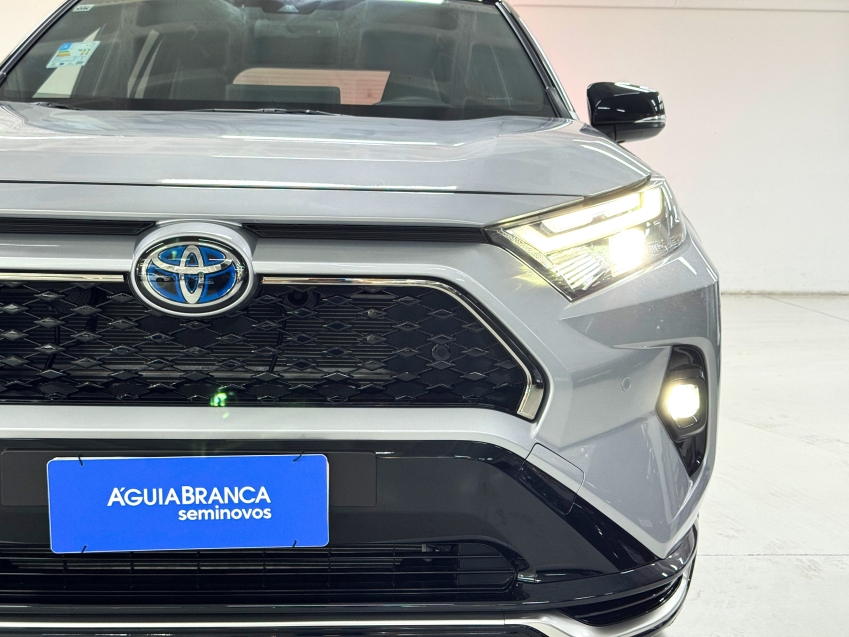 Carro Toyota RAV4