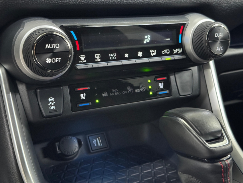 Carro Toyota RAV4