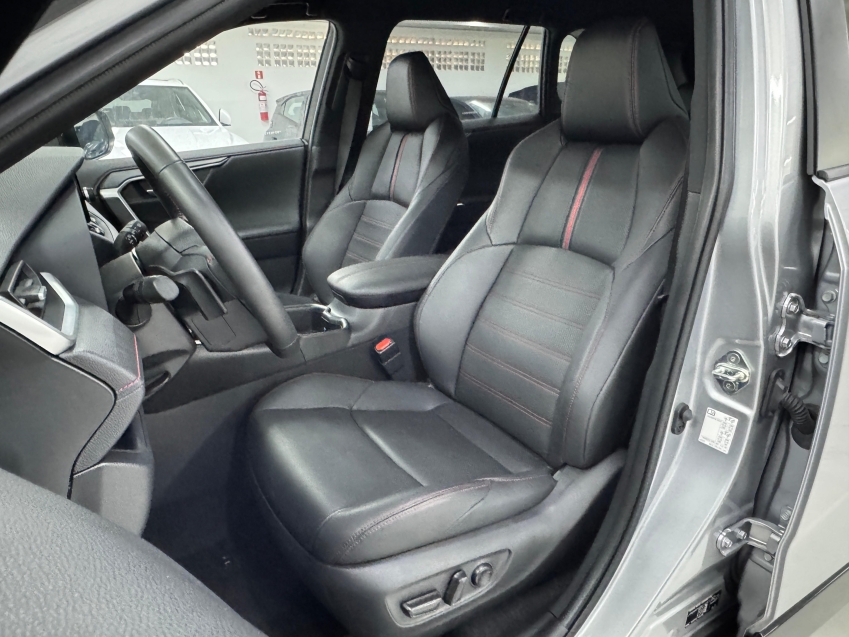 Carro Toyota RAV4