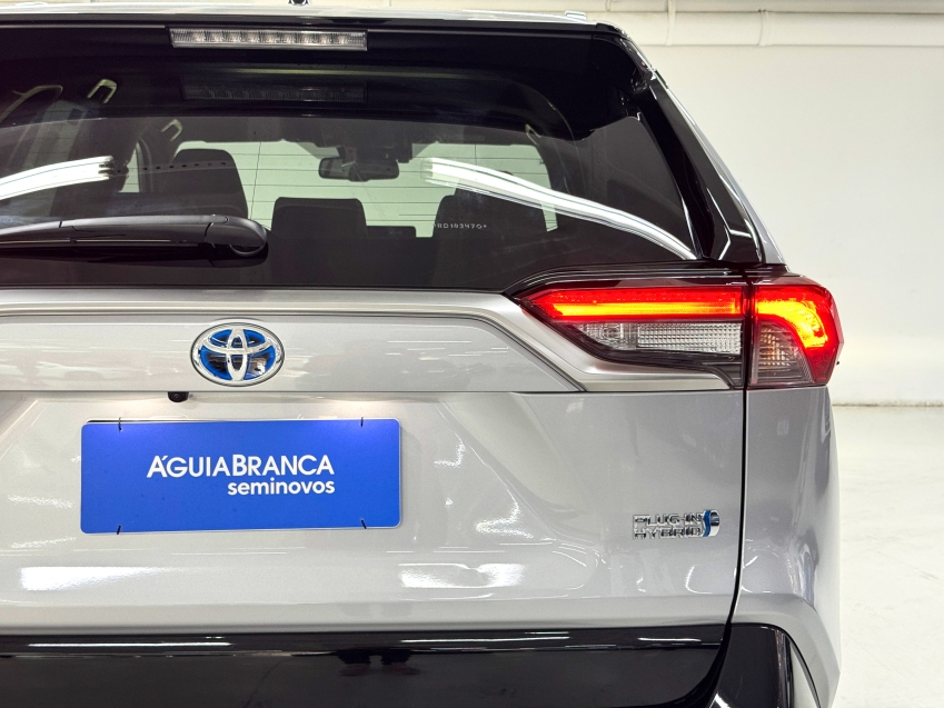 Carro Toyota RAV4