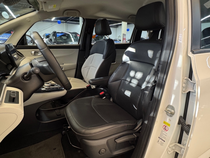 Carro BYD D1