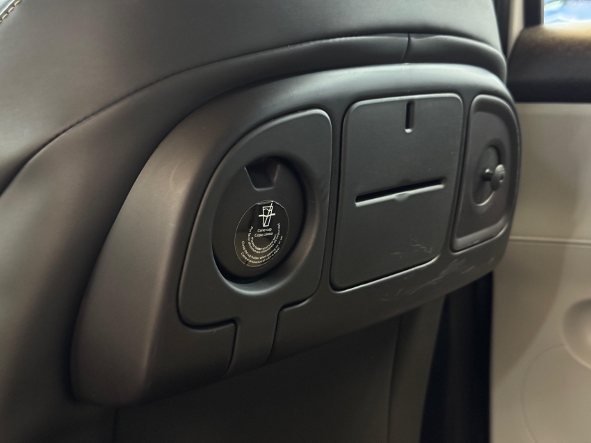 Carro BYD D1