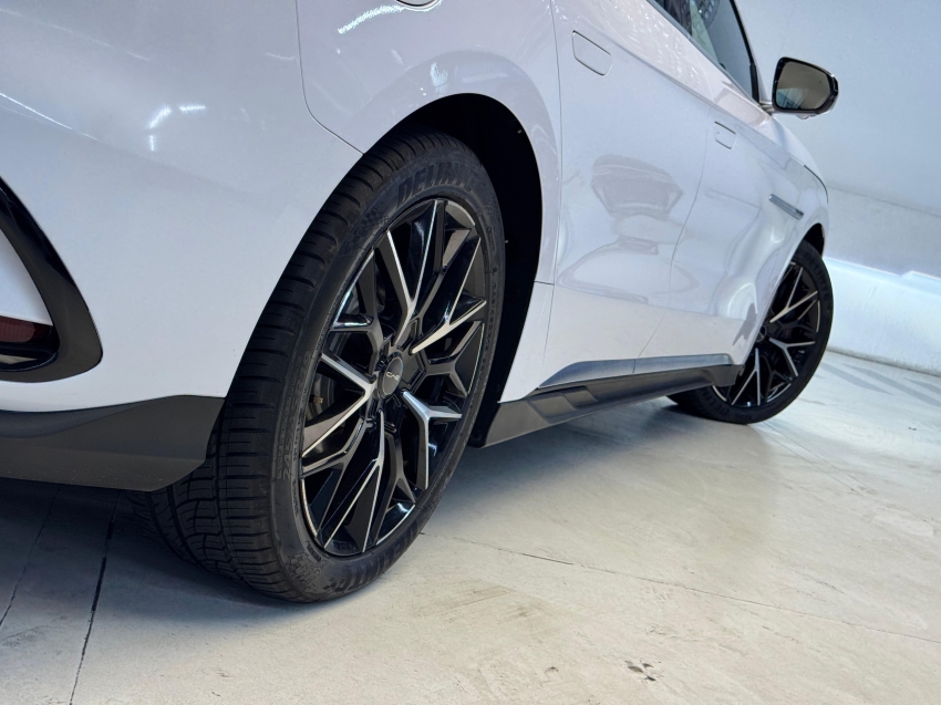 Carro BYD HAN