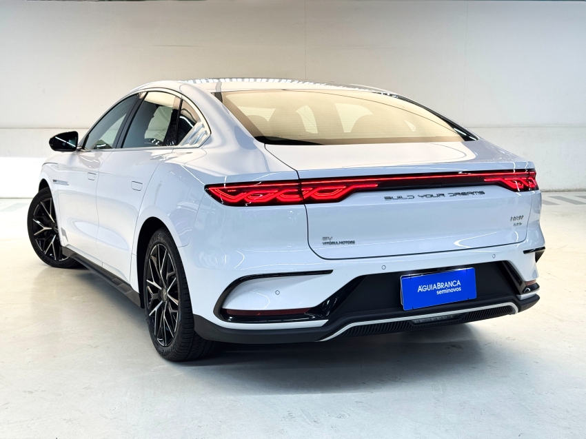 Carro BYD HAN