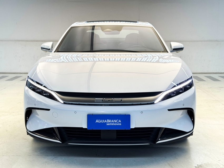Carro BYD HAN