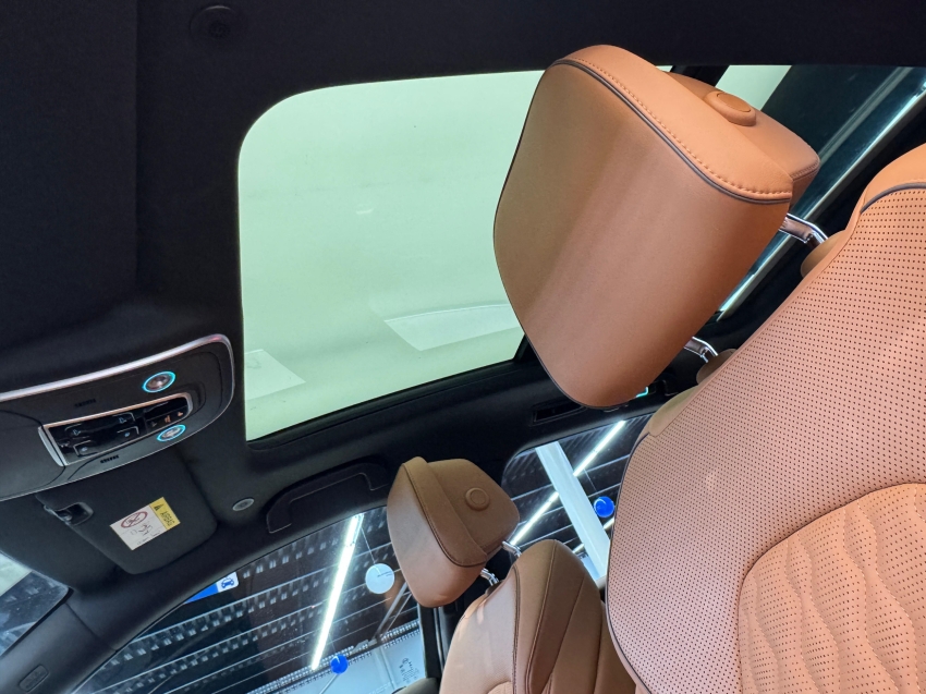 Carro BYD TAN