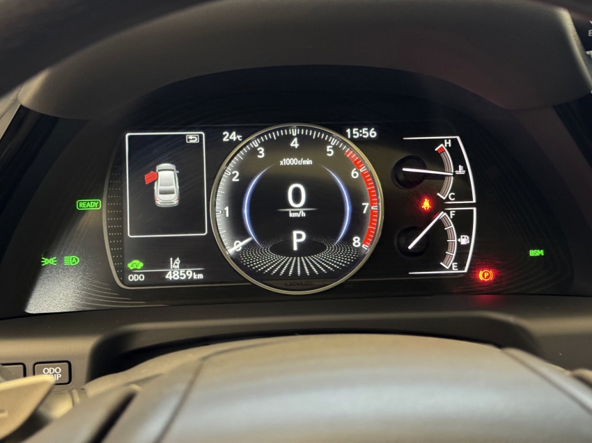 Carro Lexus ES 300h