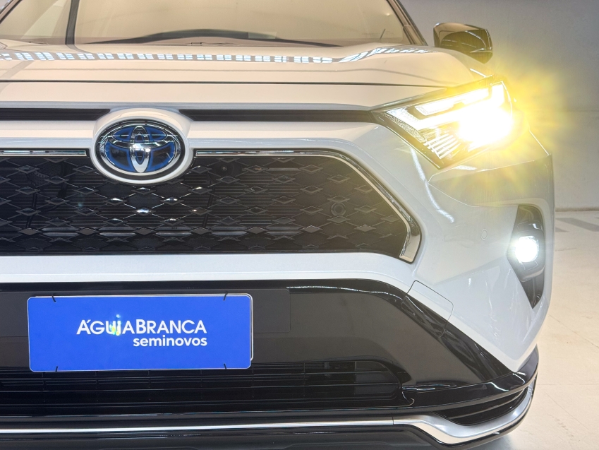 Carro Toyota RAV4