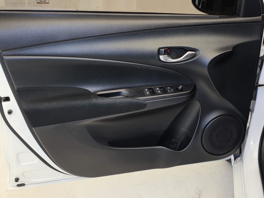 Toyota YARIS 1.5 16V FLEX XL PLUS CONNECT MULTIDRIVE 22