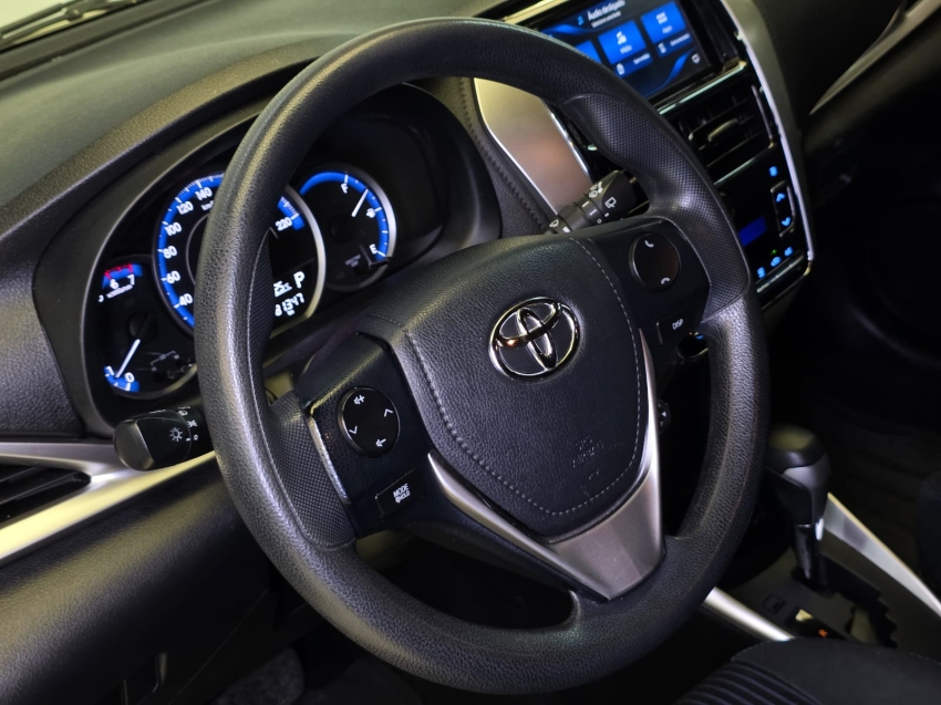 Toyota YARIS 1.5 16V FLEX XL PLUS CONNECT MULTIDRIVE 16