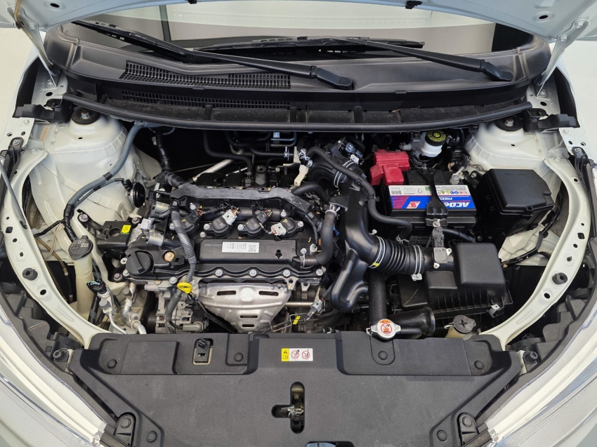 Toyota YARIS 1.5 16V FLEX XL PLUS CONNECT MULTIDRIVE 6