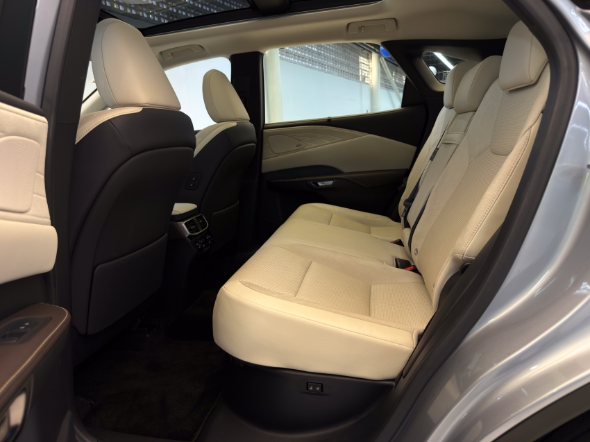 Lexus RX 450H+ 2.5 PHEV AWD CVT 31