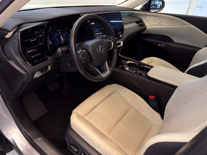 Lexus RX 450H+ 2.5 PHEV AWD CVT 16