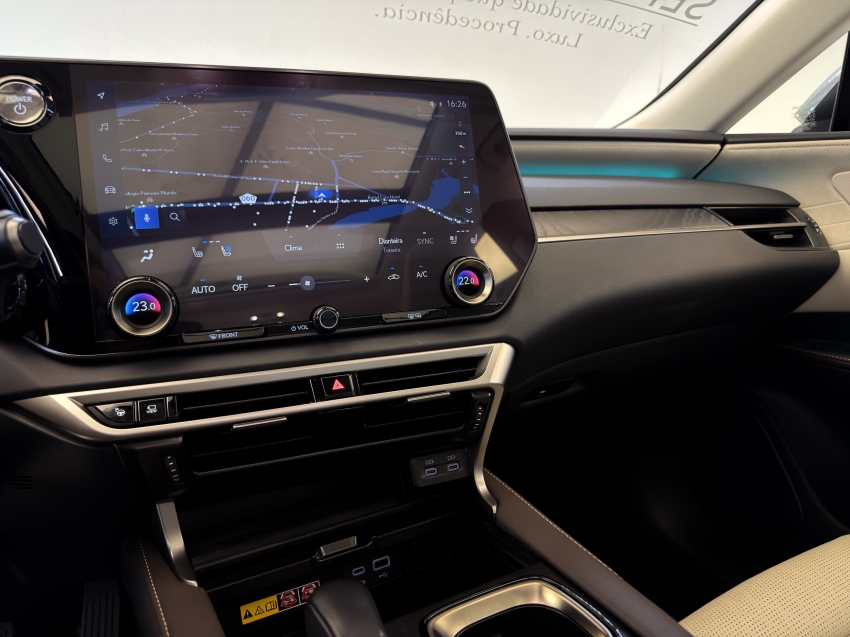 Lexus RX 450H+ 2.5 PHEV AWD CVT 19